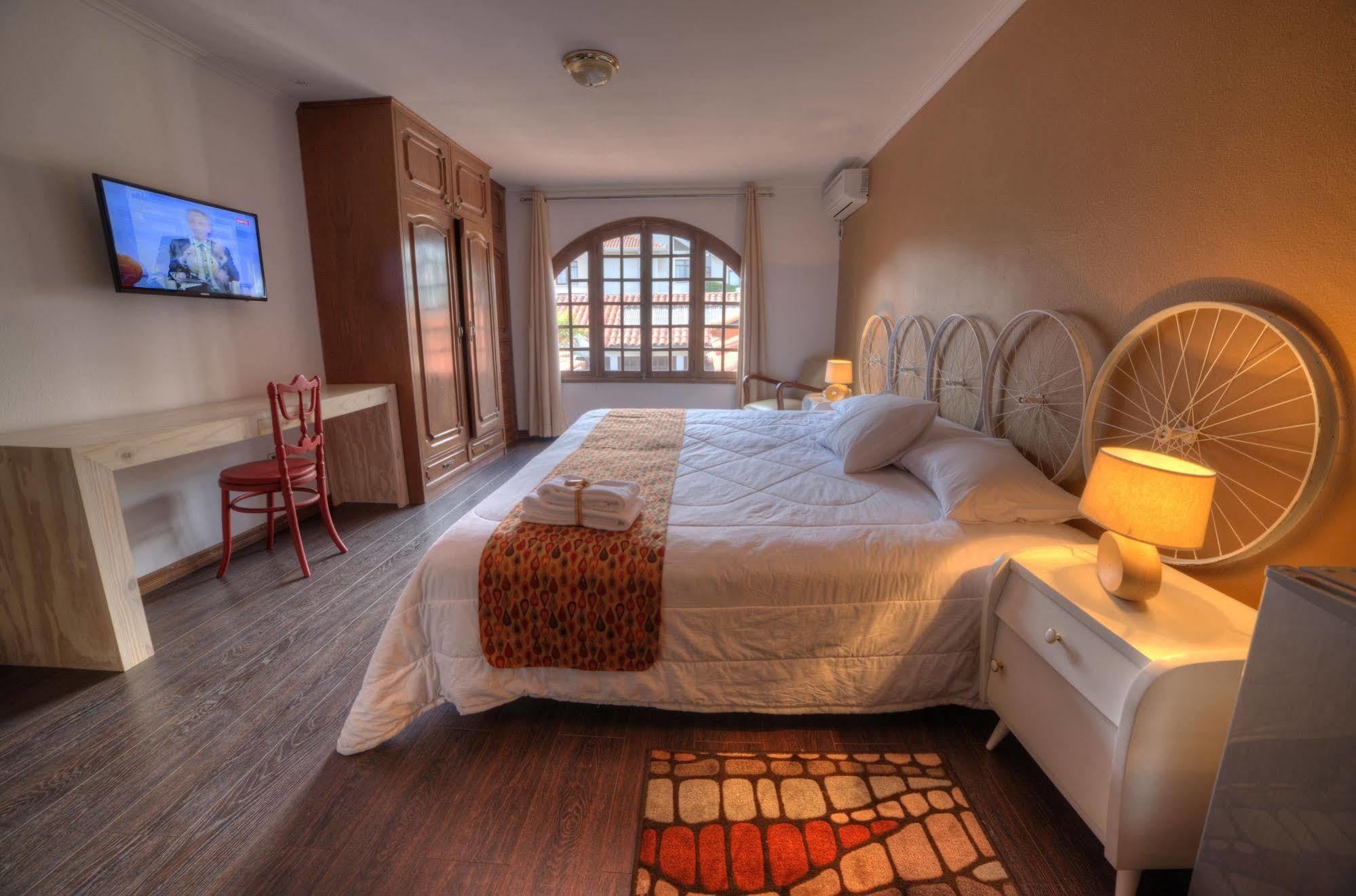 La Tua Casa Hotel Boutique โกชาบัมบา ภายนอก รูปภาพ